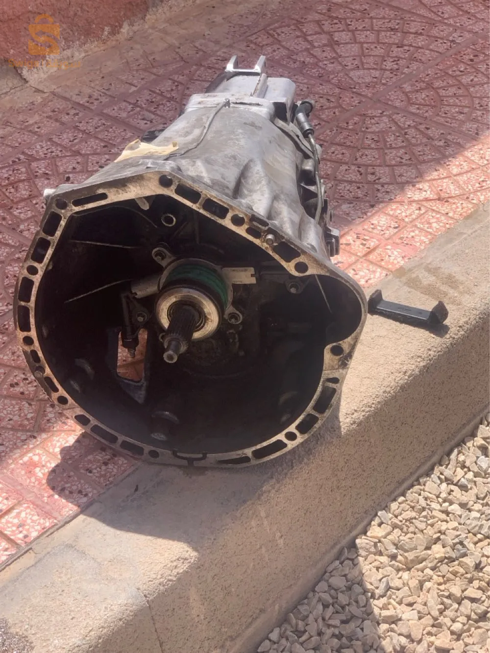 للبيع علبة سرعة يدوية مع لبيتي c220 moteur om646