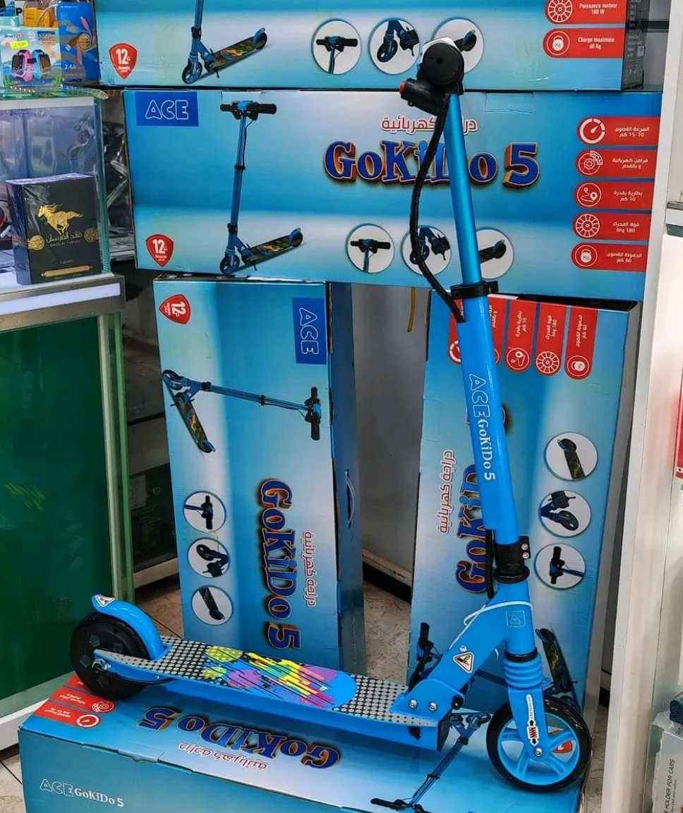 Trottinette ACE Électrique 
متوفرة في اللون الأزرق والوردي
A vendre trottinette enfants 
marque ACE Ace scooter electrique goKido 5
Vitesse maximale 10-15 km/h
Charge maximale 60 Kg
Batterie 10 Km
27000دج
0665955230فب👉 Viber Watts