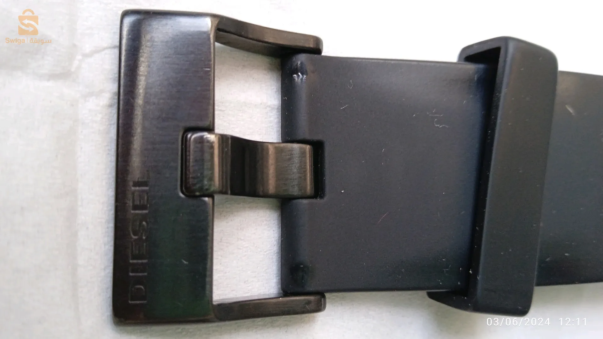 une très belle montre homme diesel presque neuf