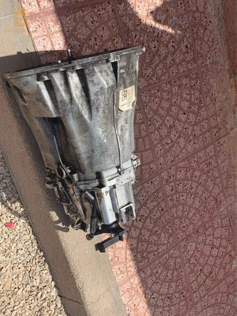 للبيع علبة سرعة يدوية مع لبيتي c220 moteur om646