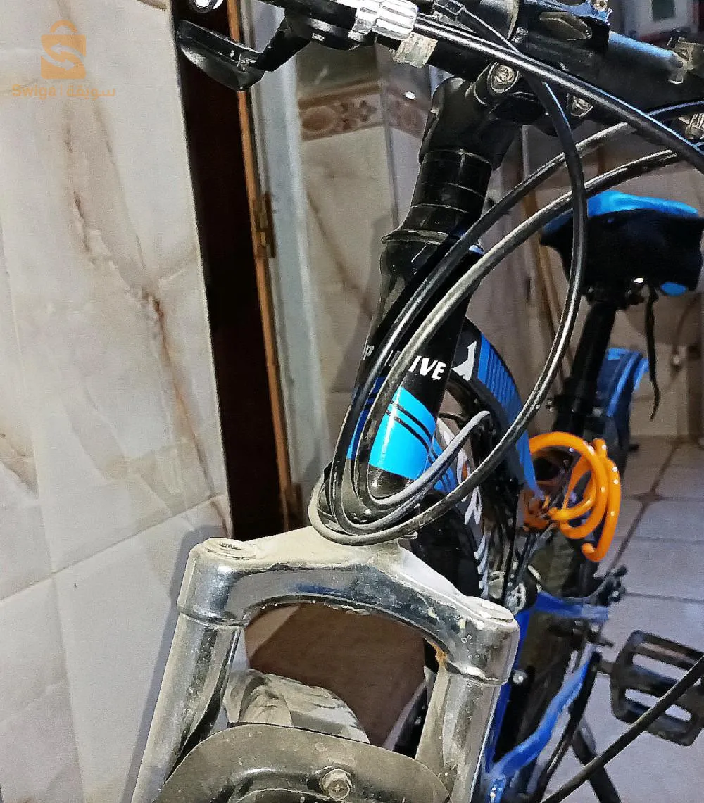 دراجة هوائية xl جديدة كل شئ تاعها مريڨل الشاري يعيط في هذا الرقم وشكرا 0658956728