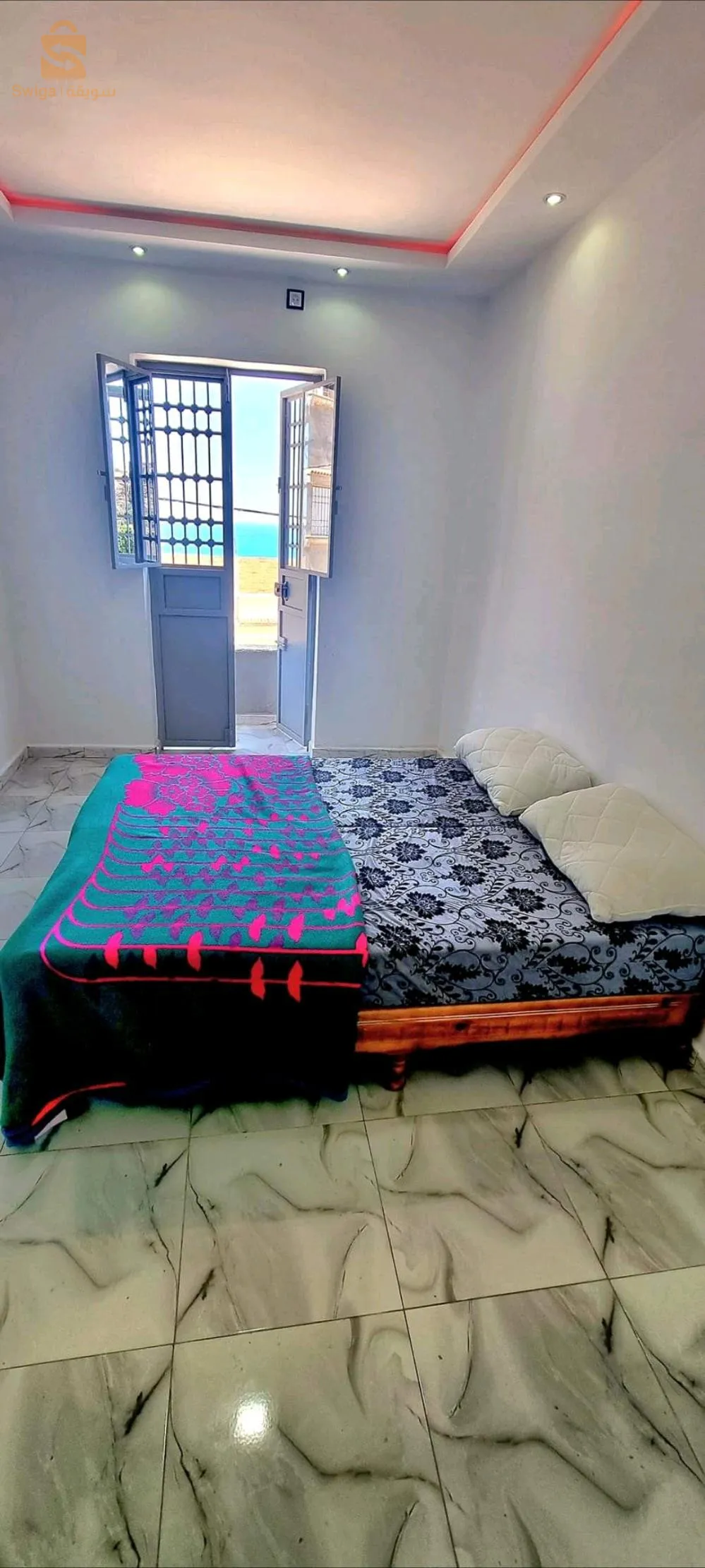 قريبة من البحر حوالي 190متر فقط