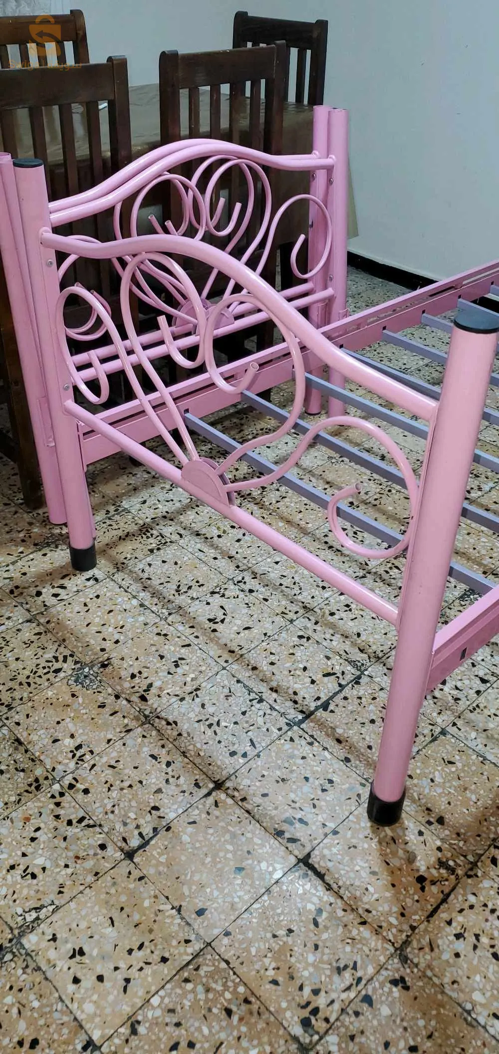 2 سرير للبيع