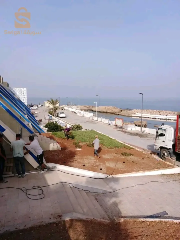 العناية بالحدائق