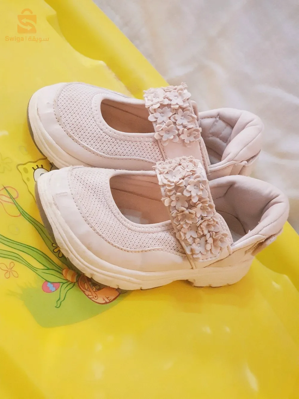 حذاء صيفي بنات من ماركة zara