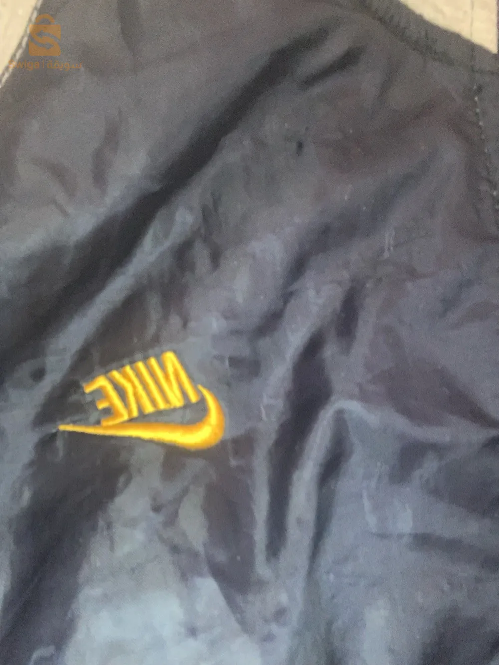 Veste nike original importé d’angleterre taille tlbs S ou M