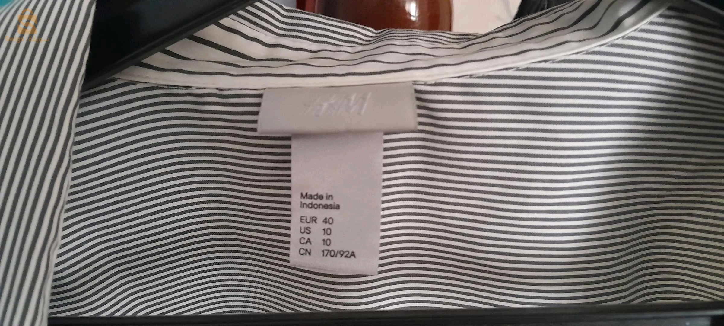 chemise grise trop belle