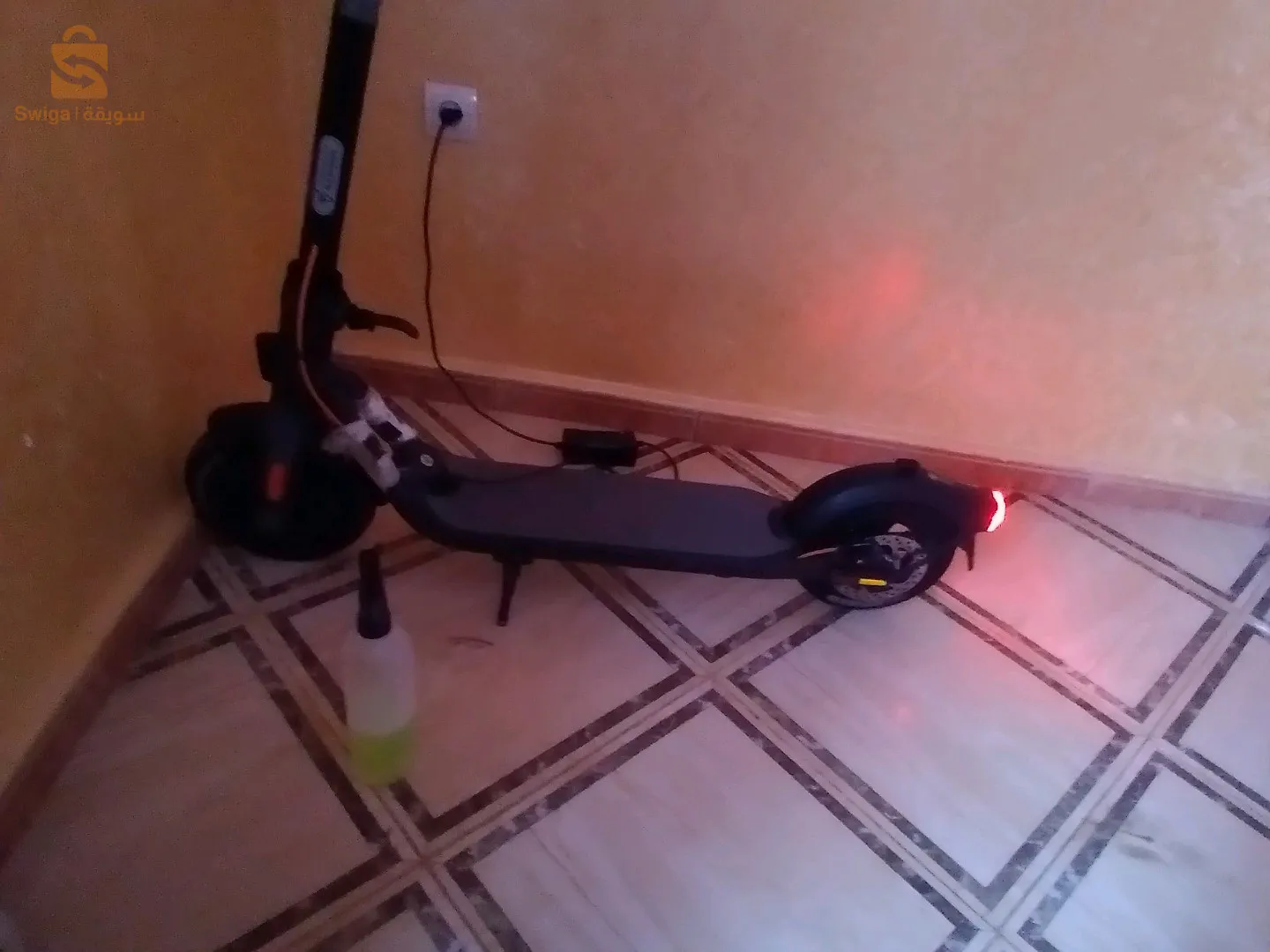 سكوتر كهربائي فرنسي