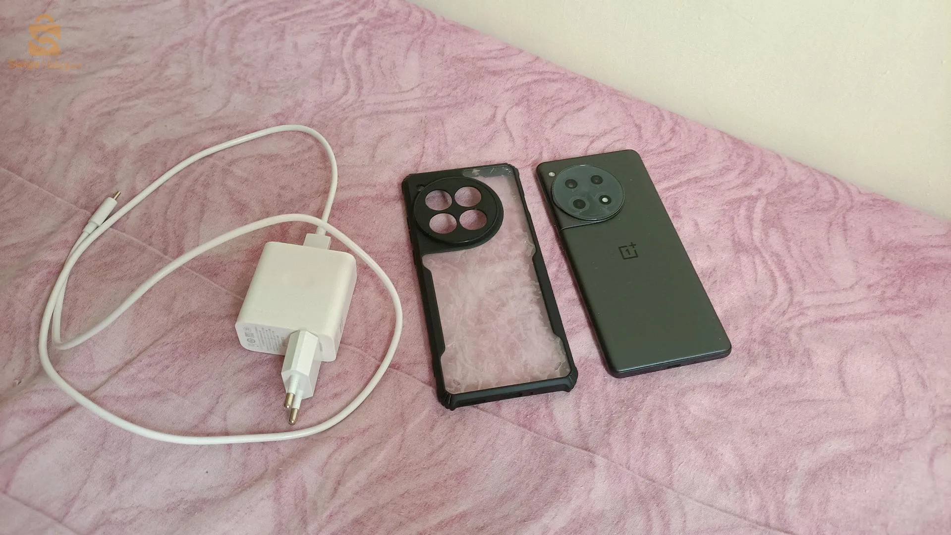 هاتف وان بلس 12R