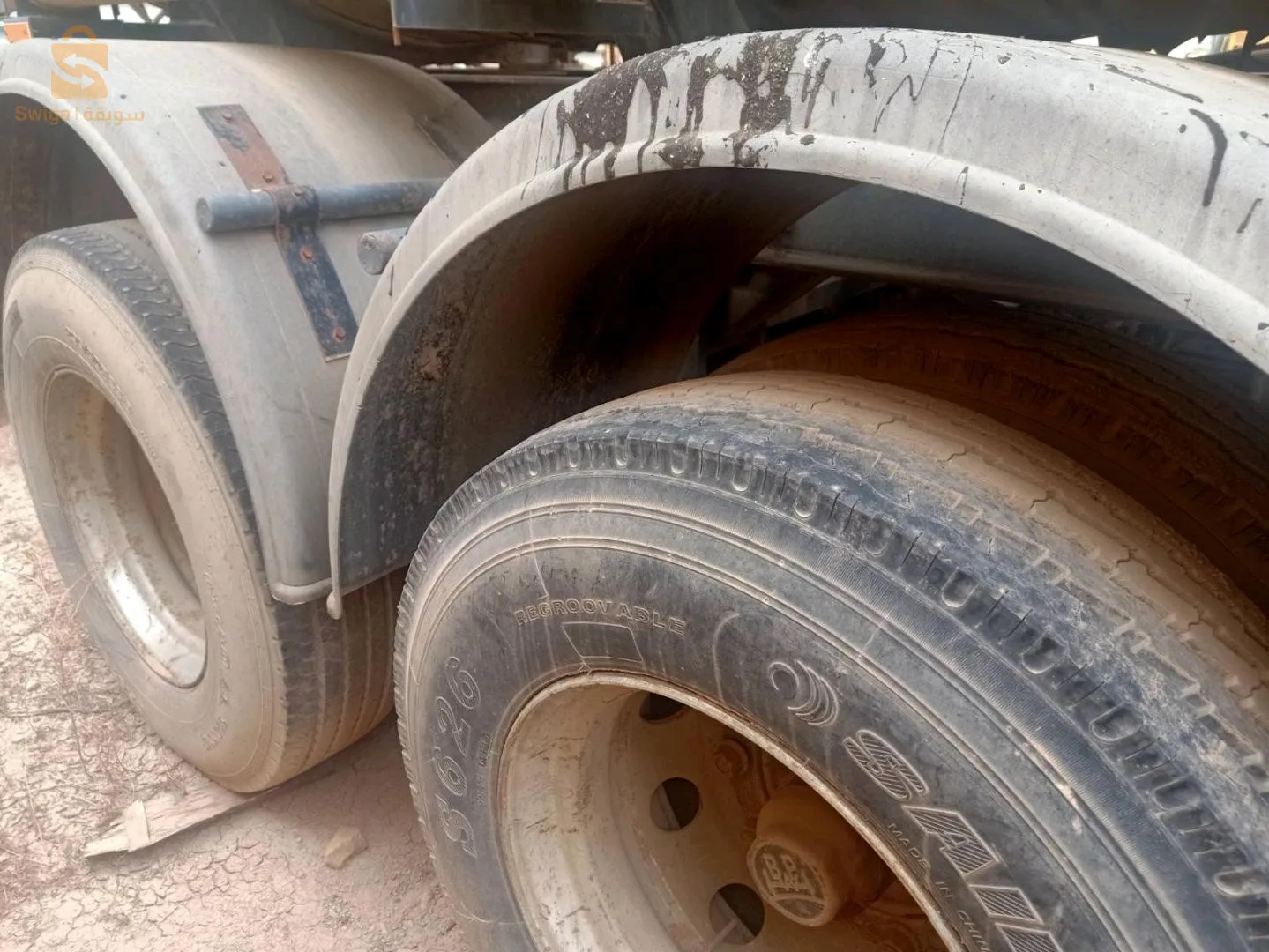 مقطورة نقل الزفت