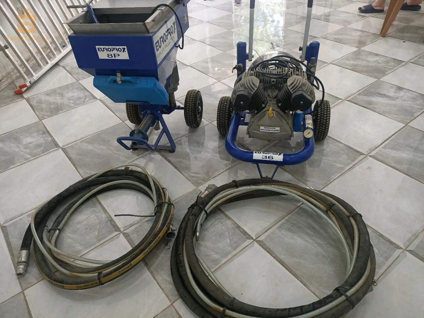 Machine extraction tout produit pâteux filmage et  peinture Europro