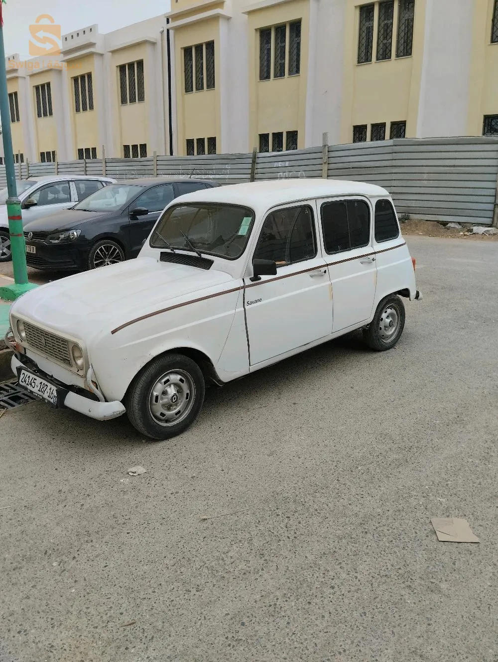 سيارة جييدة