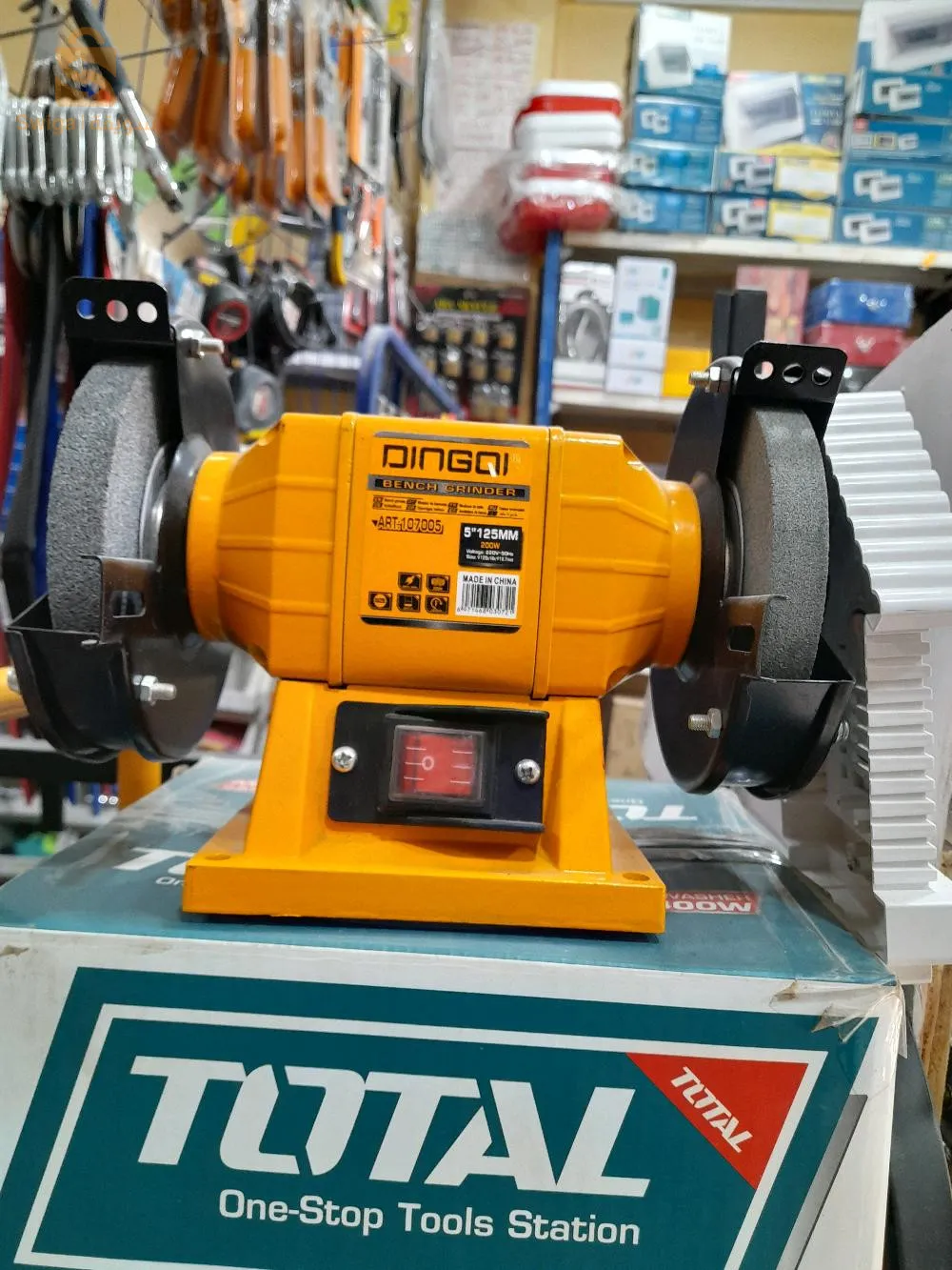 ادوات العمل