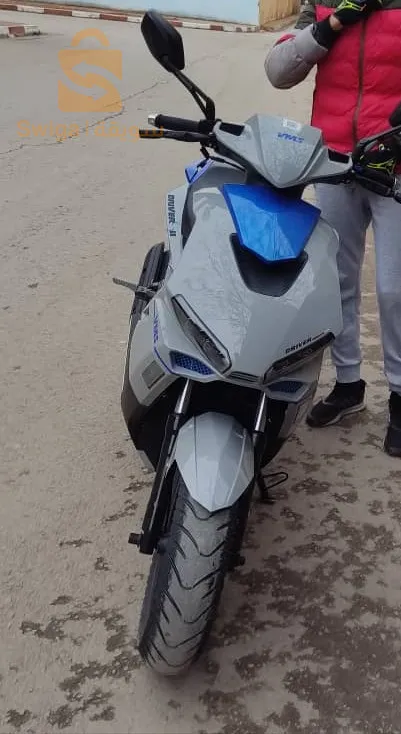 دراجة نارية   2024moteur 150cc vms
