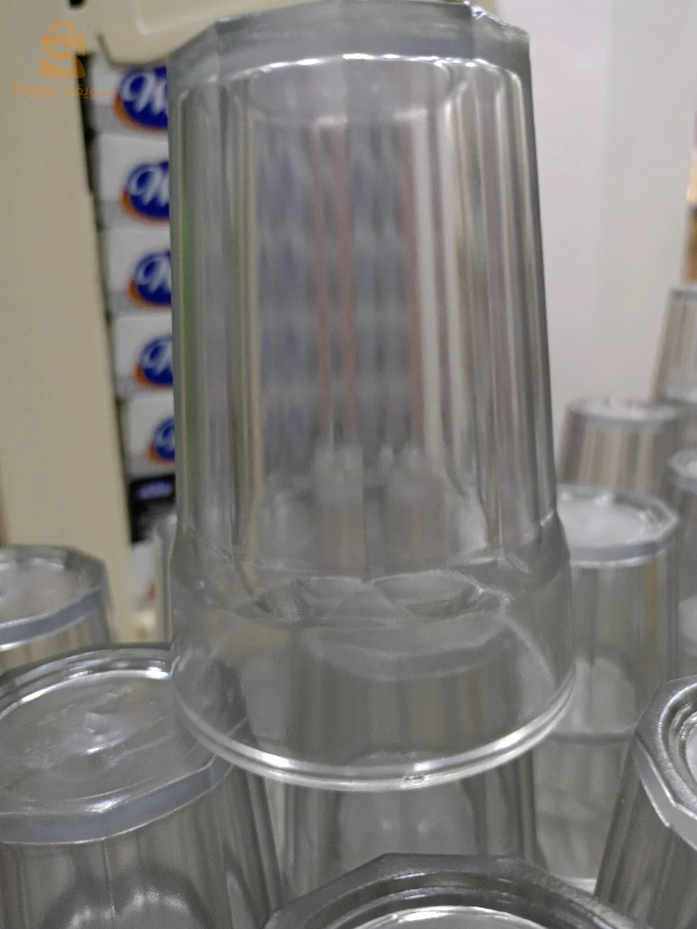 كأس غير قابل للكسر