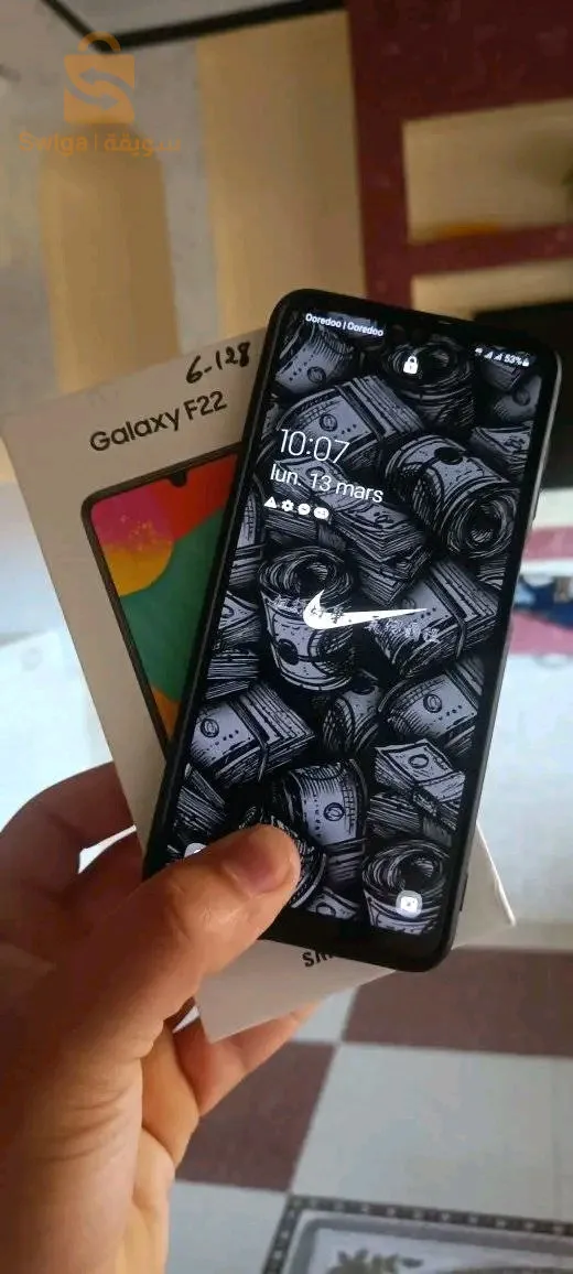 Samsung F22