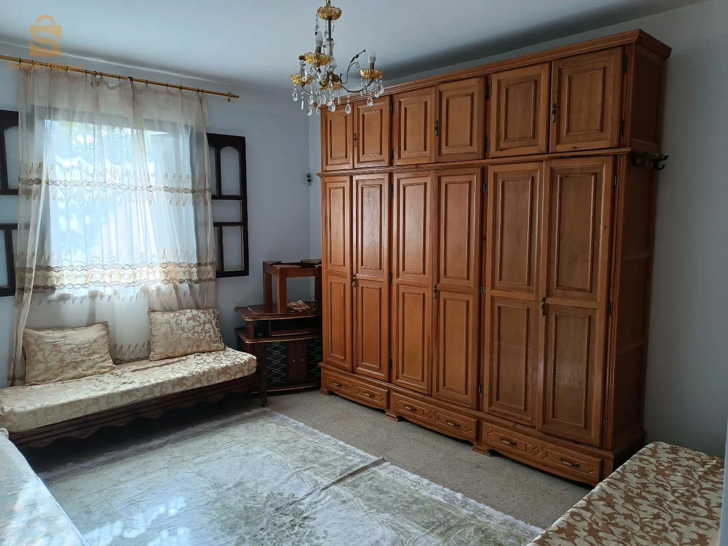 étage au villa F3 a Jeanne d'Arc cartier la piscne poste N:01 bien équipé situé dans une résidence calme Propre et sécurisé eau chaude et froid H24; entré individuelle avec petite jardin