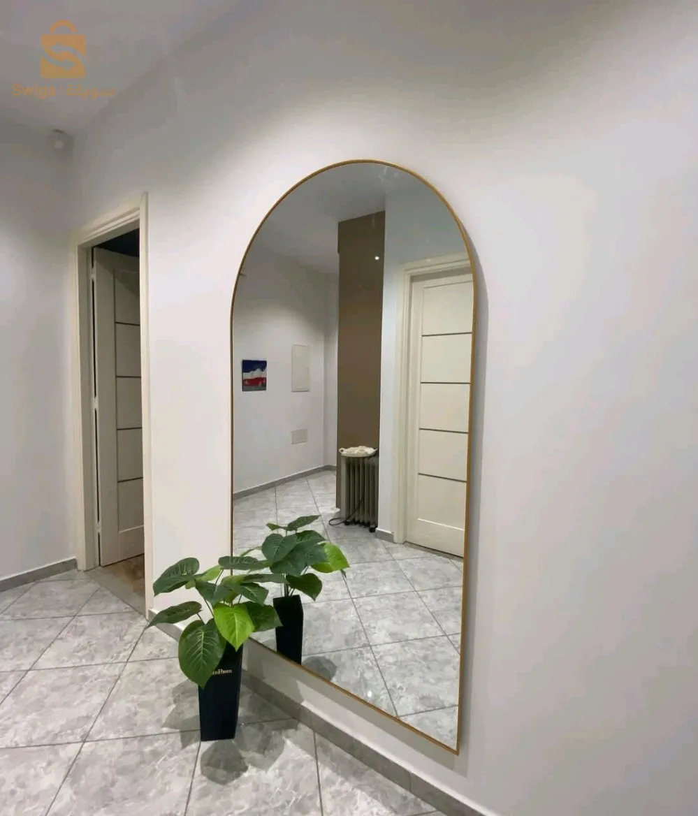 مرايا مضيئة