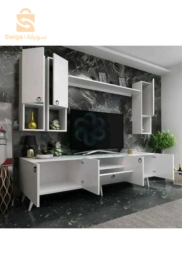 Toiles, tableaux, tableaux et Port Chaussures, bon bois de cheminée et décorations pour la télé