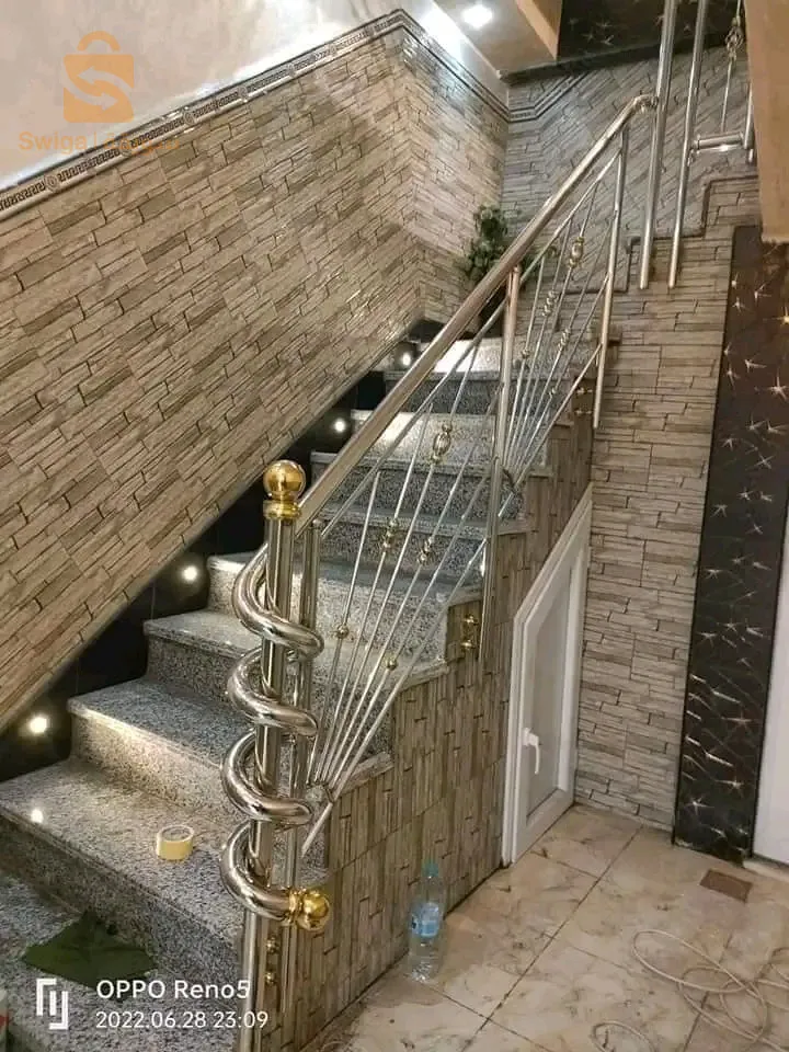 Tous les services pour escaliers en acier inoxydable