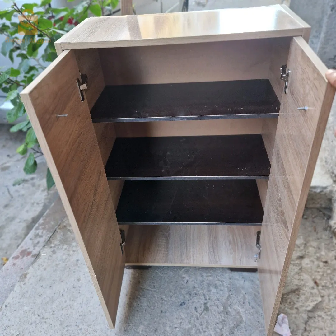 Meuble à chaussures moderne en bois