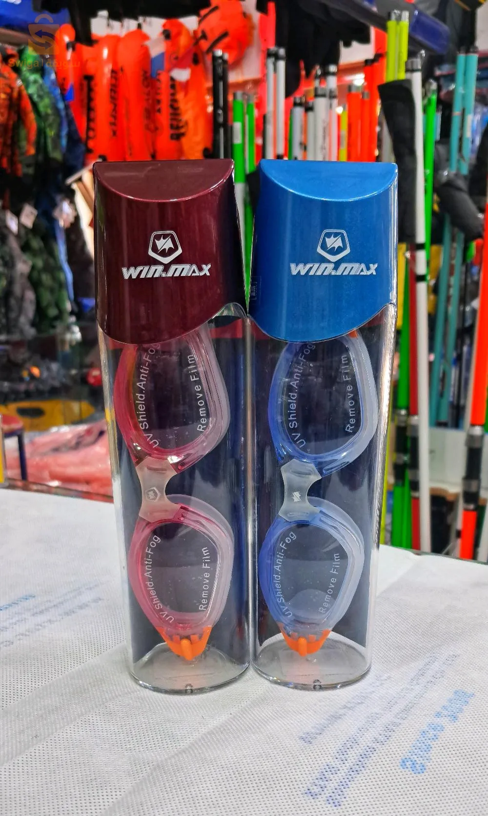 لوازم السباحة