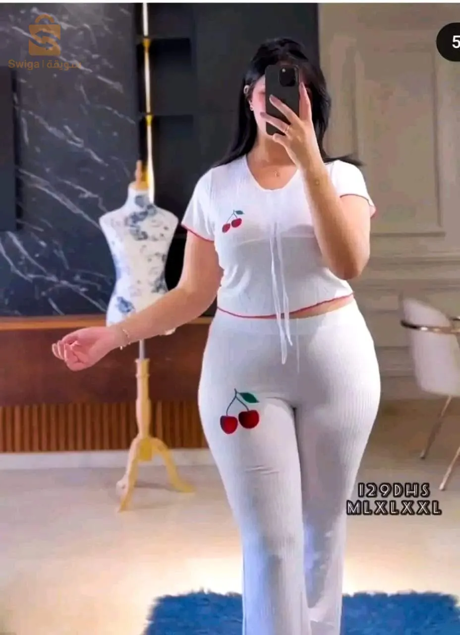 بيجامة حلوة بسومة حلوة 🍒
