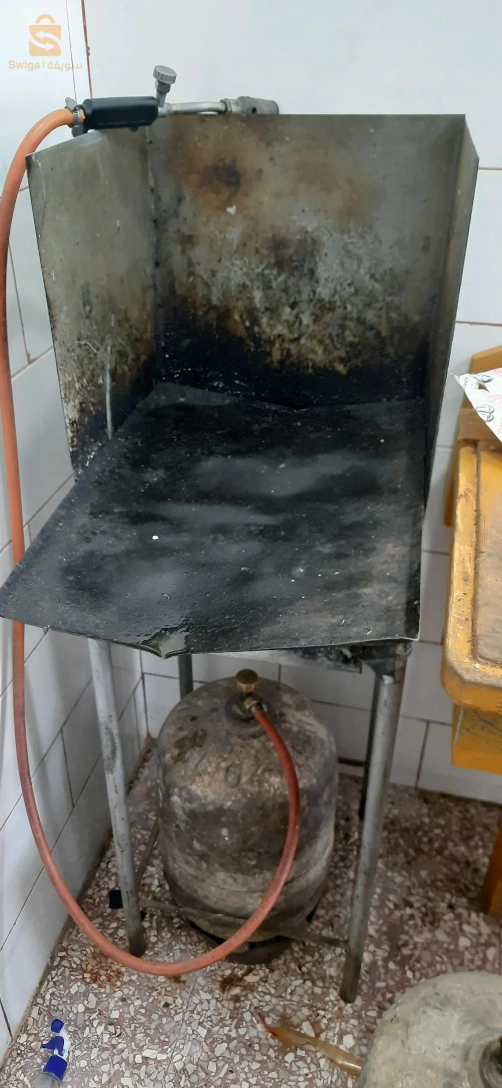 السلام عليكم كاين متريال تاع بوشي (جزار) نوعية جيدة و حالة ممتازة كما في صور المهم لي يحتاجهم مع بعض (جملة) ولا يحتاج وحدها (ديطاي) و سومة في متناول الجميع