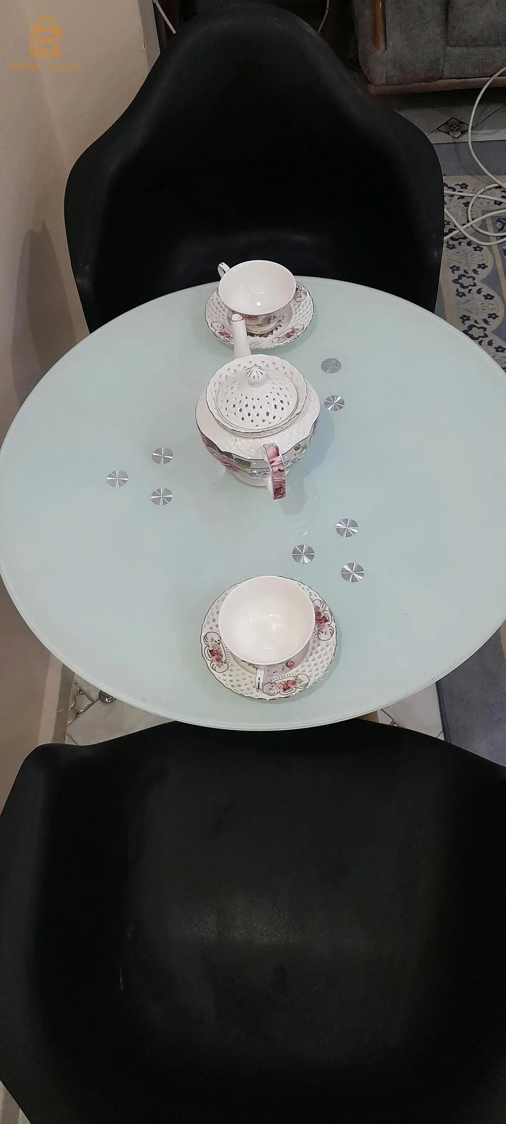 طاولة دائرية