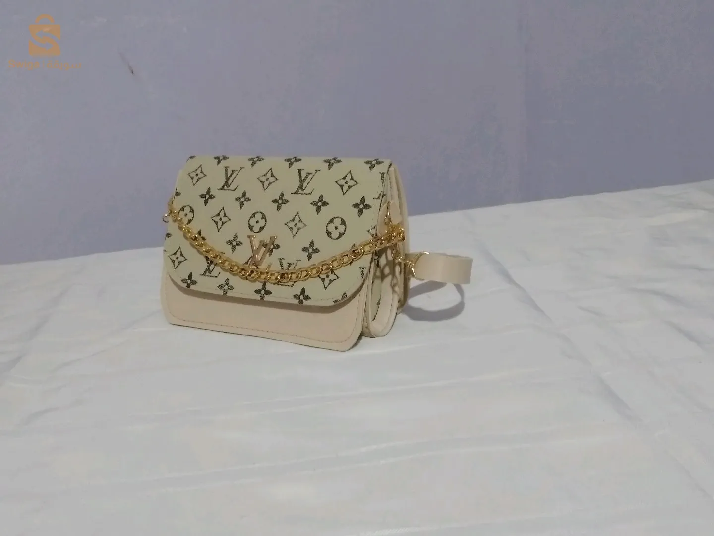 حقيبة نسائية بجودة عالية و بثمن جد هائل