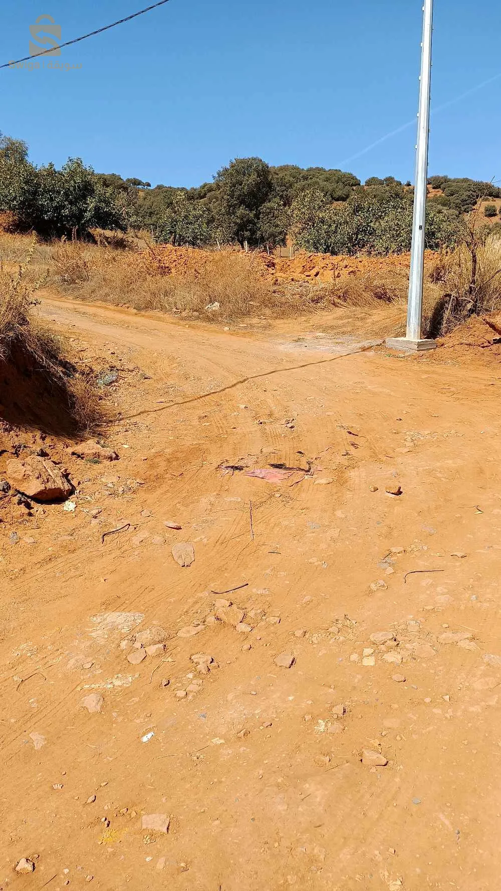 قطعة ارض مساحتها 285