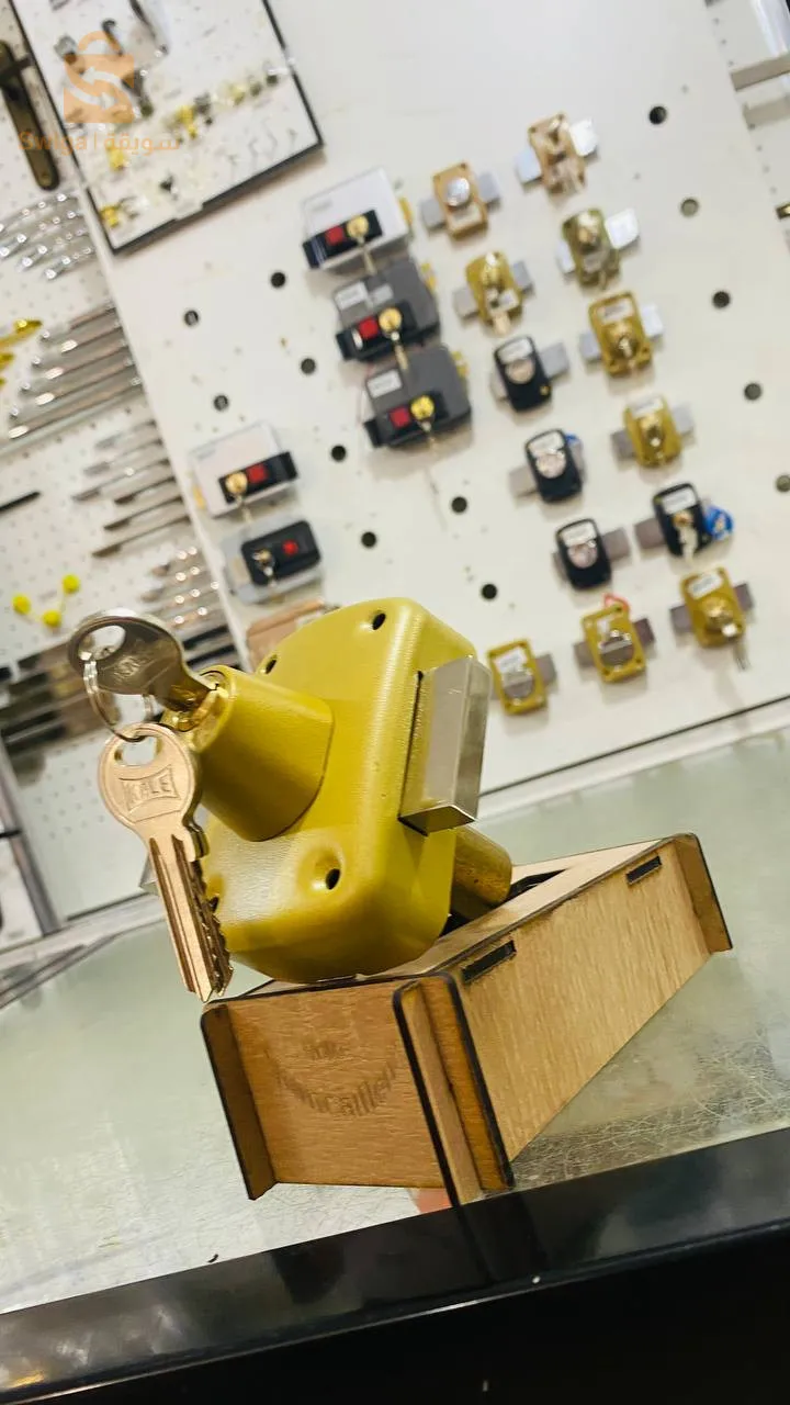 نفدم لكم مختلف المتنجات المتعلقة بالأثاث والتأثيث وبأسعار ترضيكم مع خدمة التوصيل