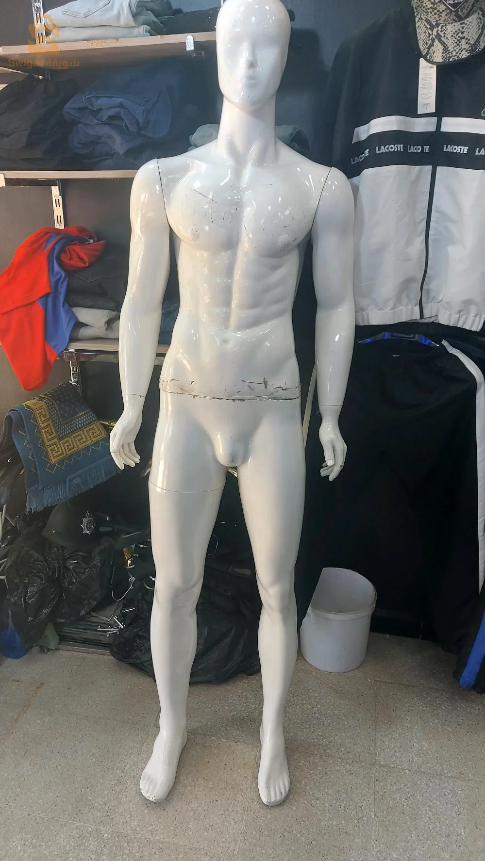 محال رجال للبيع كله