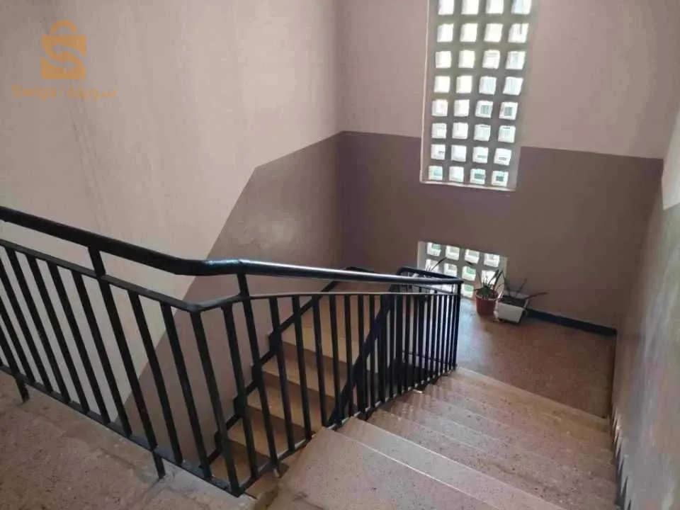شقة f4  بمساحة 100متر