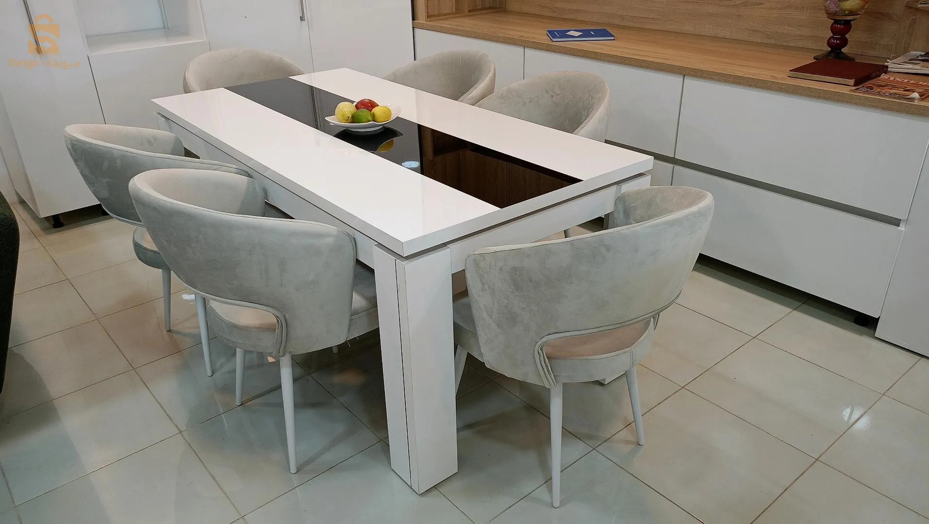 Table de salle à manger rectangle 6 personnes blanche et noir