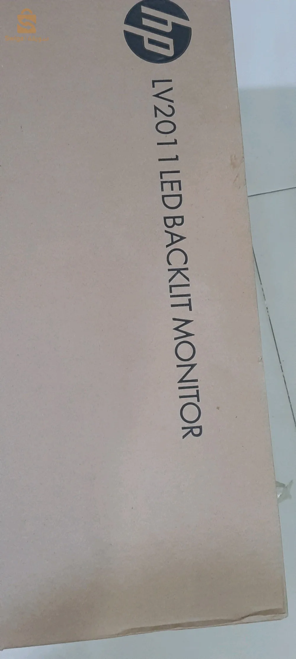 حاسوب مع شاشة