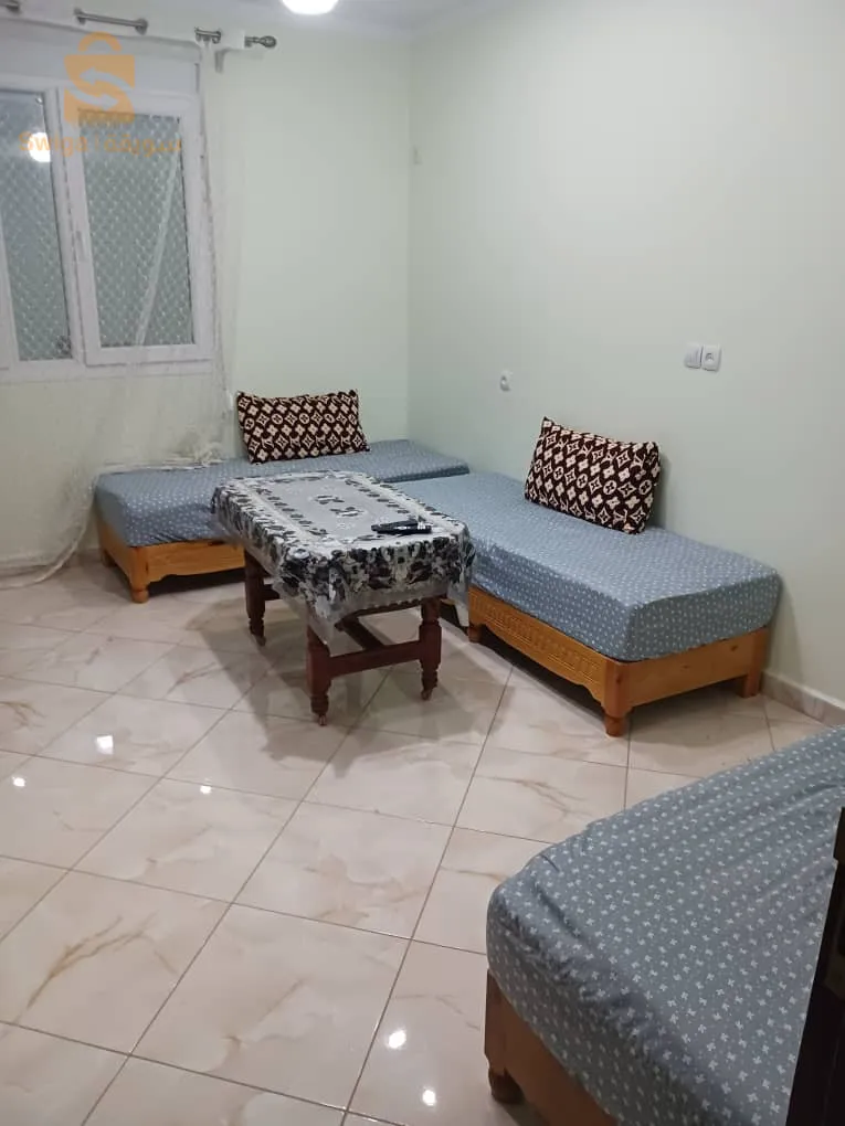 شقق مجهزة للكراء بشايب راسو مرسى بن مهيدي تبعد عن البحر حوالي 4.5كم.