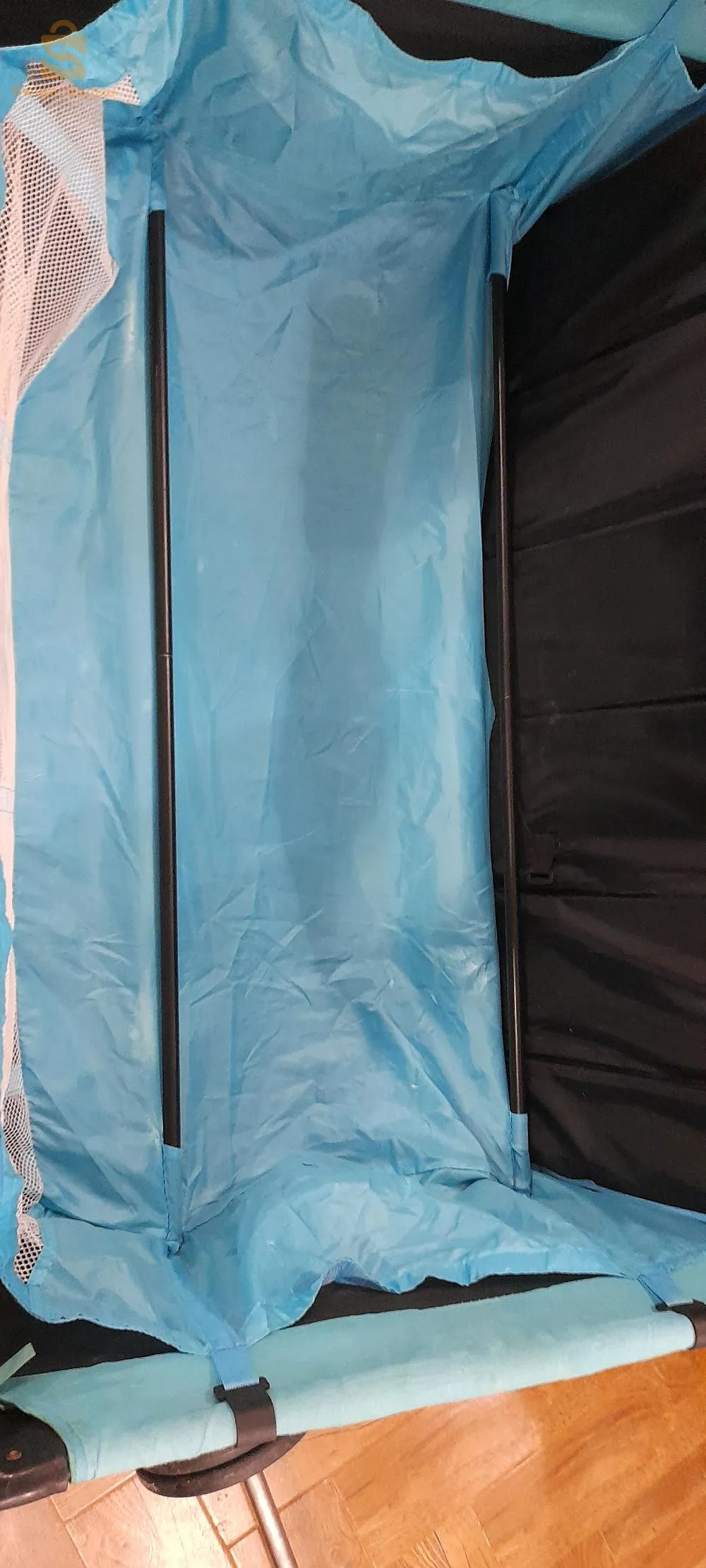 سرير اطفال رضع