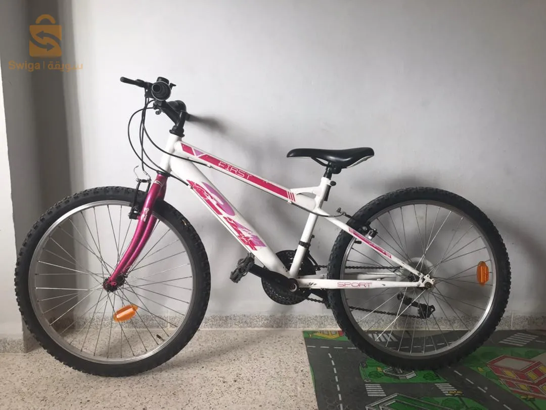 دراجة هوائة نظيفة  هابطة كلا سومة معقولة