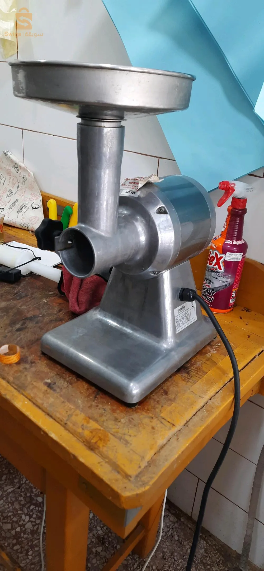 السلام عليكم كاين متريال تاع بوشي (جزار) نوعية جيدة و حالة ممتازة كما في صور المهم لي يحتاجهم مع بعض (جملة) ولا يحتاج وحدها (ديطاي) و سومة في متناول الجميع