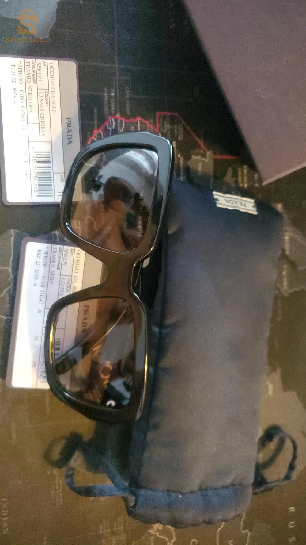 02 Lunettes de Soleil Prada Made in Italie