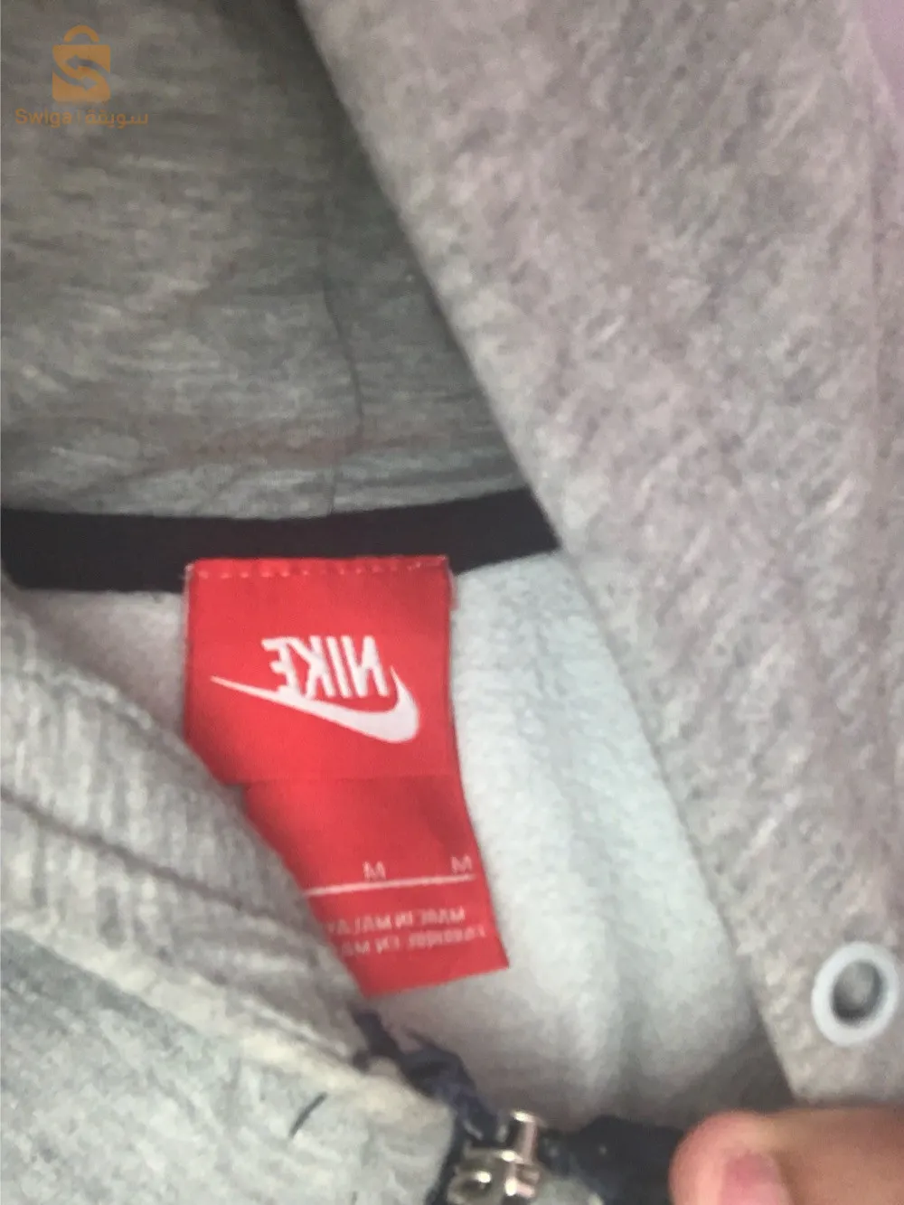 Veste nike original importé d’angleterre taille tlbs S ou M