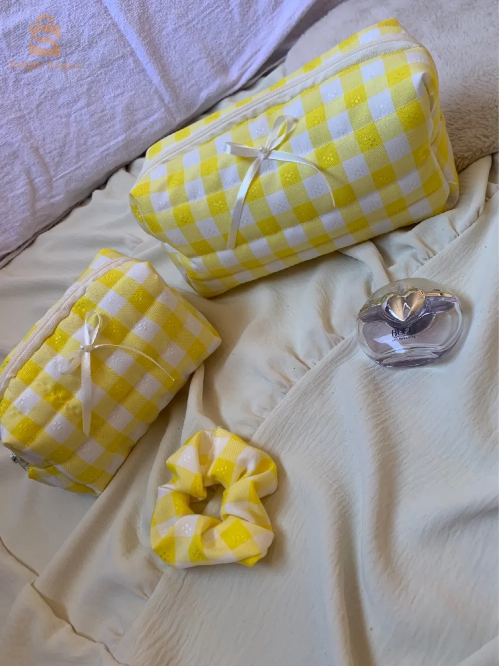 حقائب مكياج باحجام مختلفة