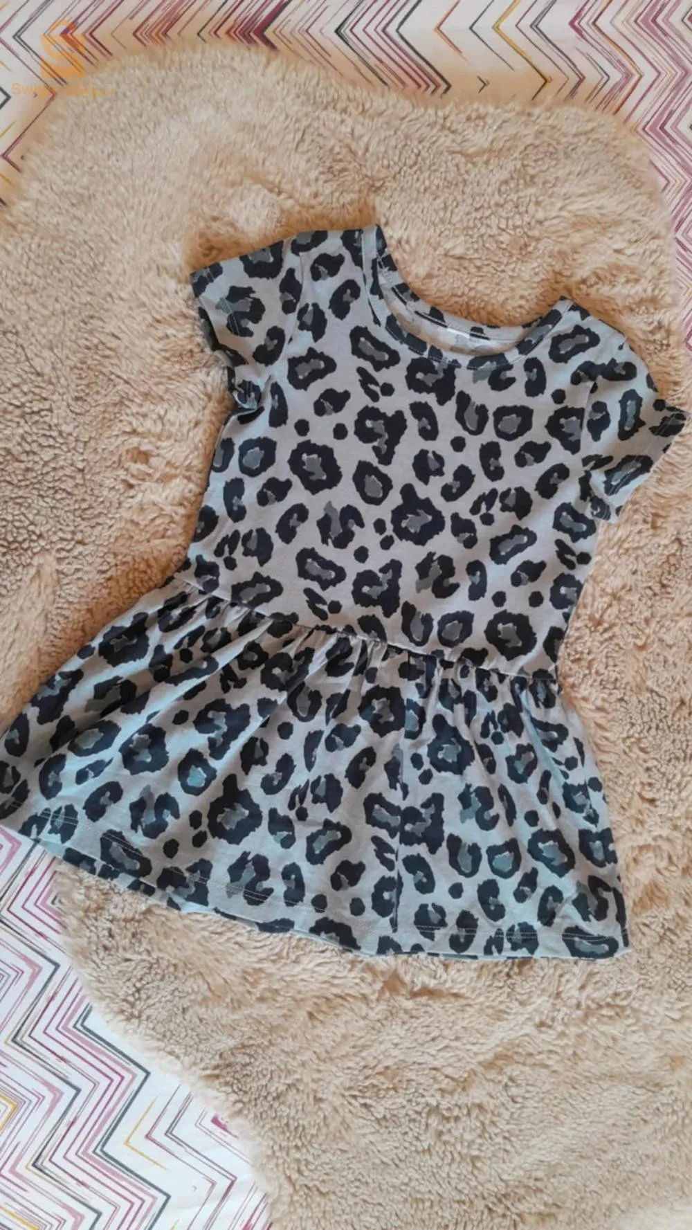 robes pour petites filles cotton Bangladesh la marque carter's (6mois -2,5ans)✨✨