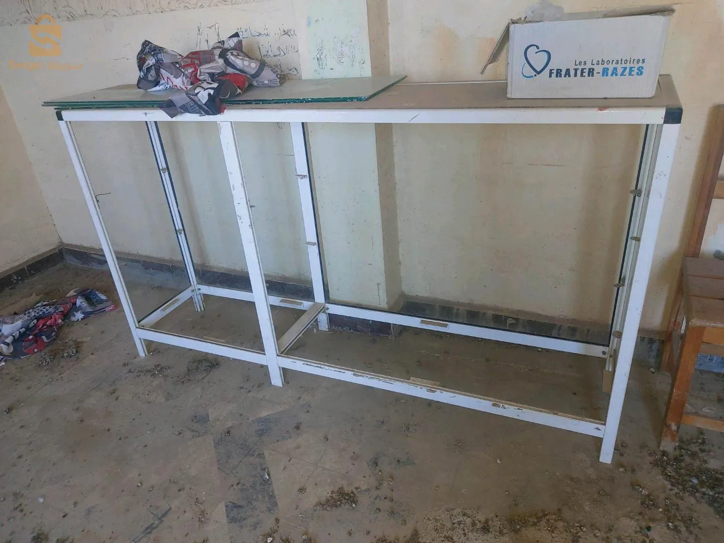 كونطوار المينيوم للبيع فيه 1.80