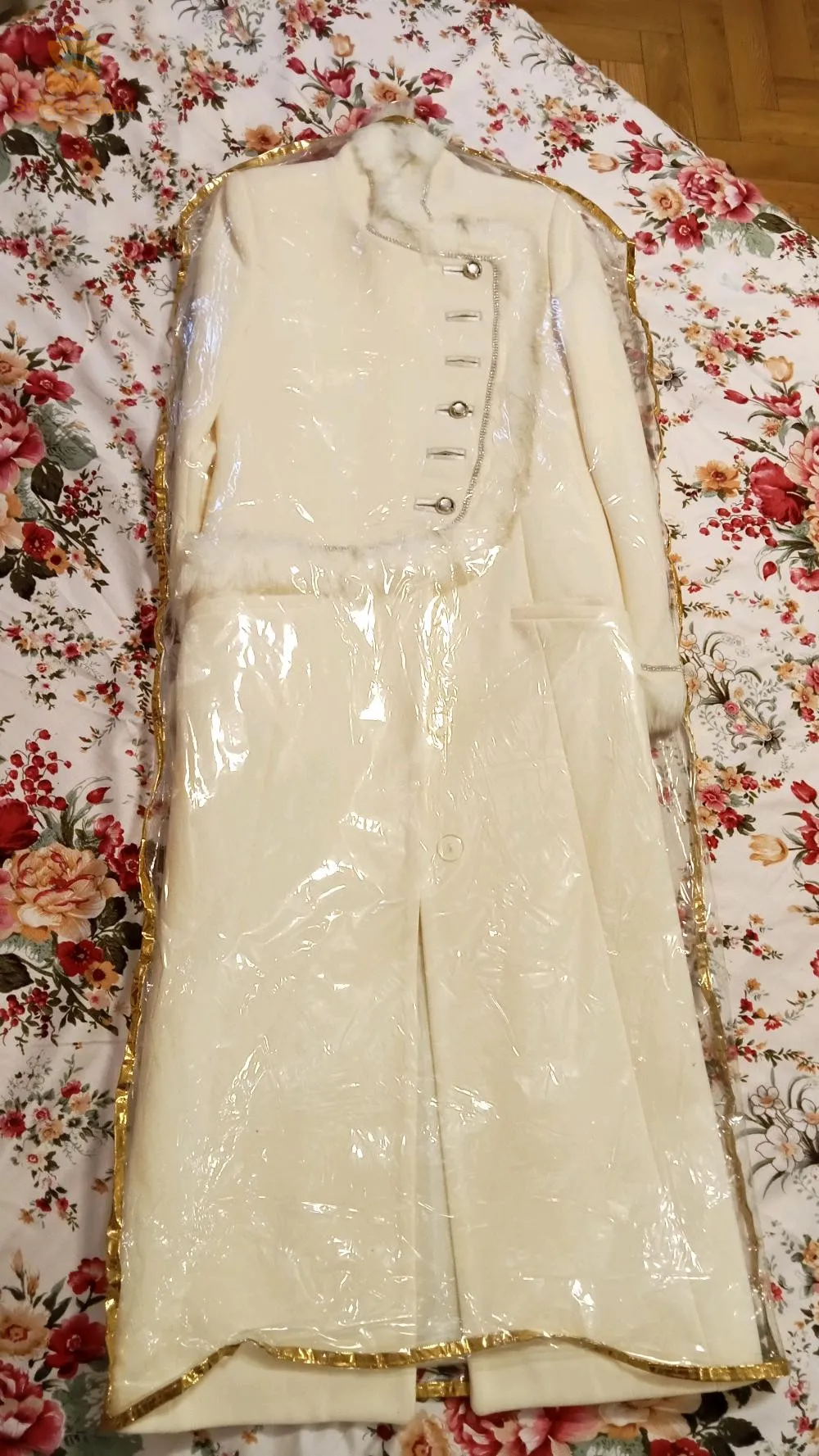 معطف المناسبات