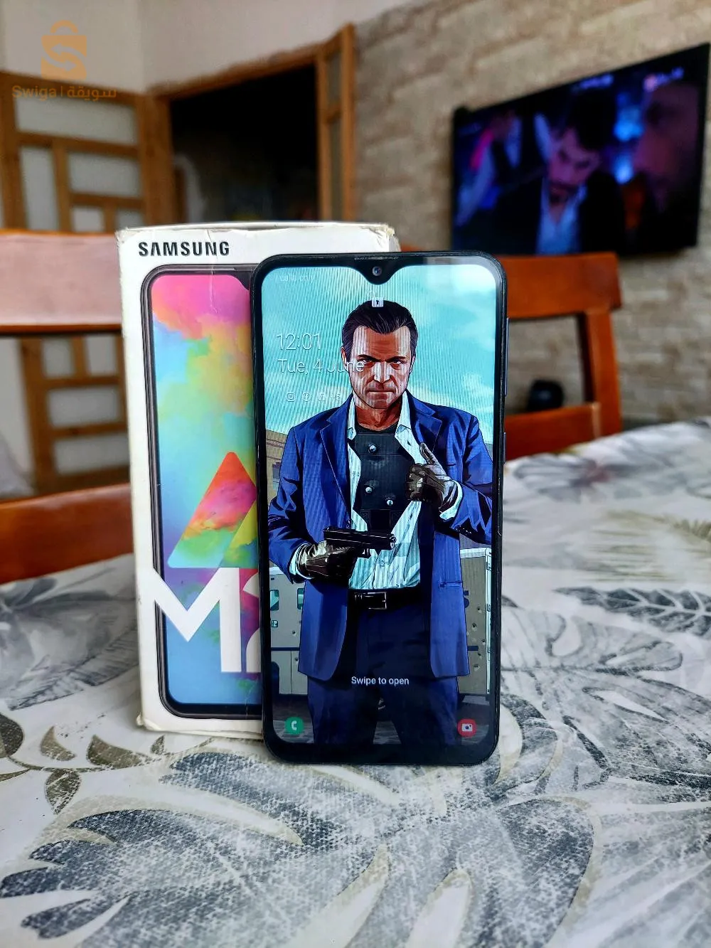 Samsung M20