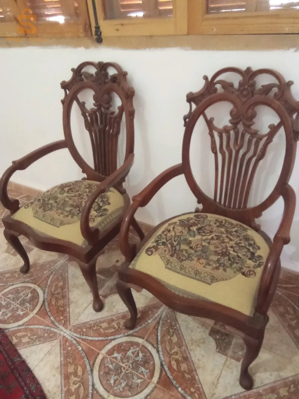 2 siège une table antiquité de 1900