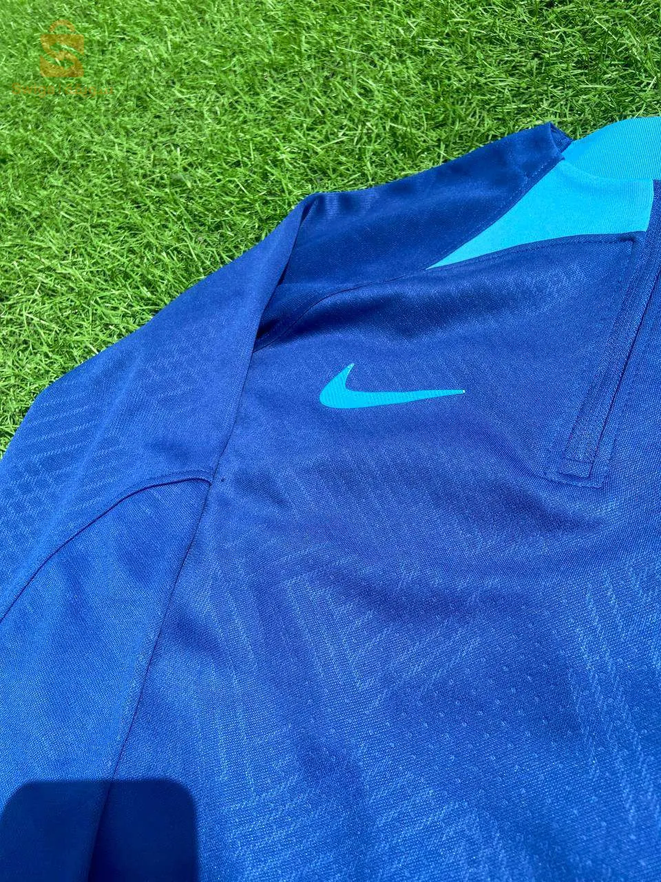 England Strike Drill Top 🏴󠁧󠁢󠁥󠁮󠁧󠁿 - Royal Blue 💙