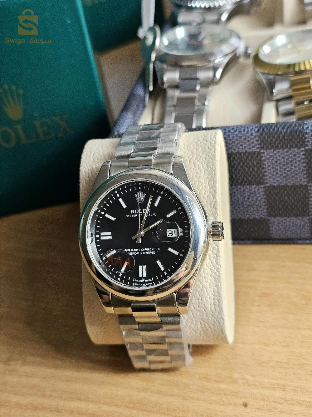 montre Rolex oyster perpetual La qualité AAA 👌 acier inoxydable 🦾 علامة رولكس 👑 موجودة على كل جزء من أجزاء الساعة داخل الساعة و على ظهر الساعة و في الجزء المخصص بتعديل الوقت و على قفل الحزام و على ظهر الحزام 👑👑👑